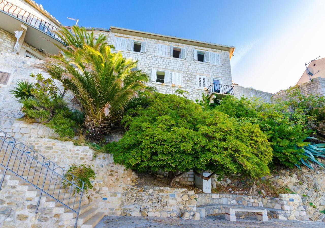 Rooms Sonja P Rab Town Exterior foto