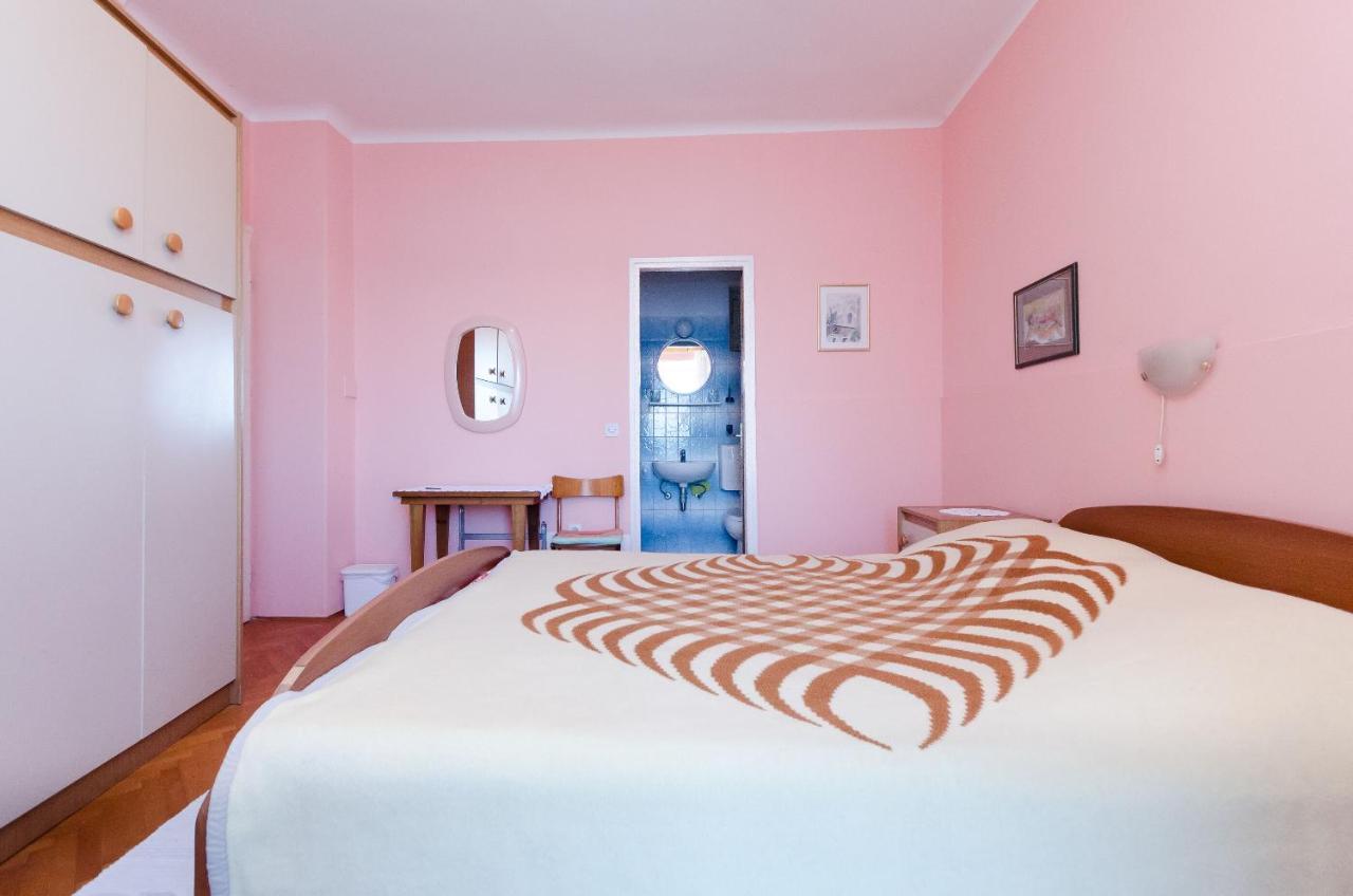 Rooms Sonja P Rab Town Exterior foto